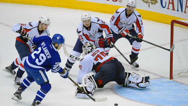 maple-leafs-capitals-nhl-playoffs.jpg